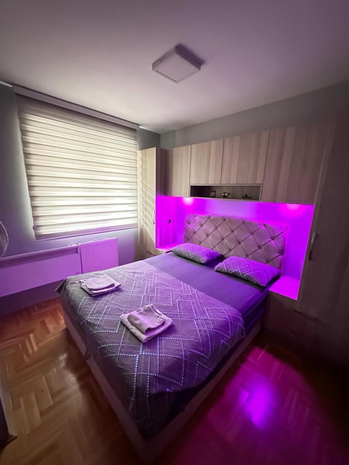 Apartment Apartman Lux S&v 1 Lukavica Istocno Hilandarska Centar *